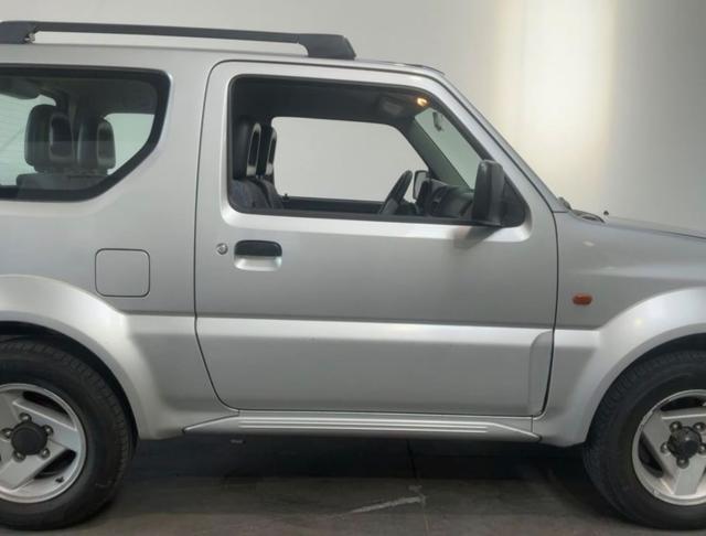 SUZUKI Jimny 1.3i 16V cat 4WD JLX