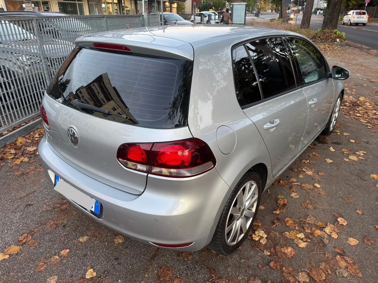 VW Golf 1.6 TDI 5p. Highline neopaten garanzia 12 mesi