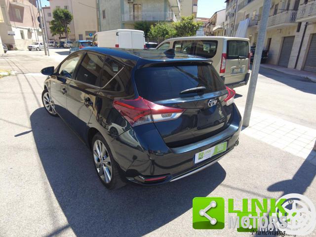 TOYOTA Auris lounge
