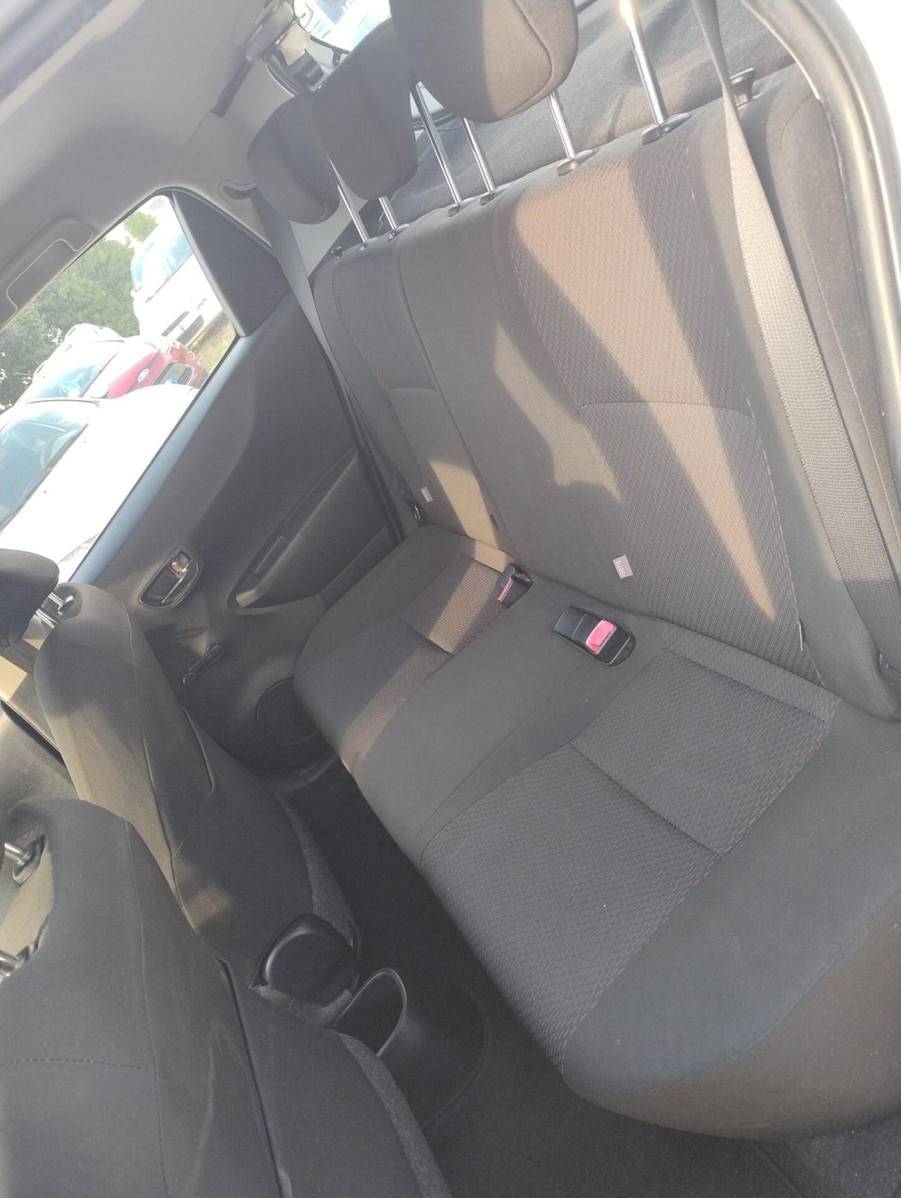 Toyota Yaris 1.3 5 porte Lounge
