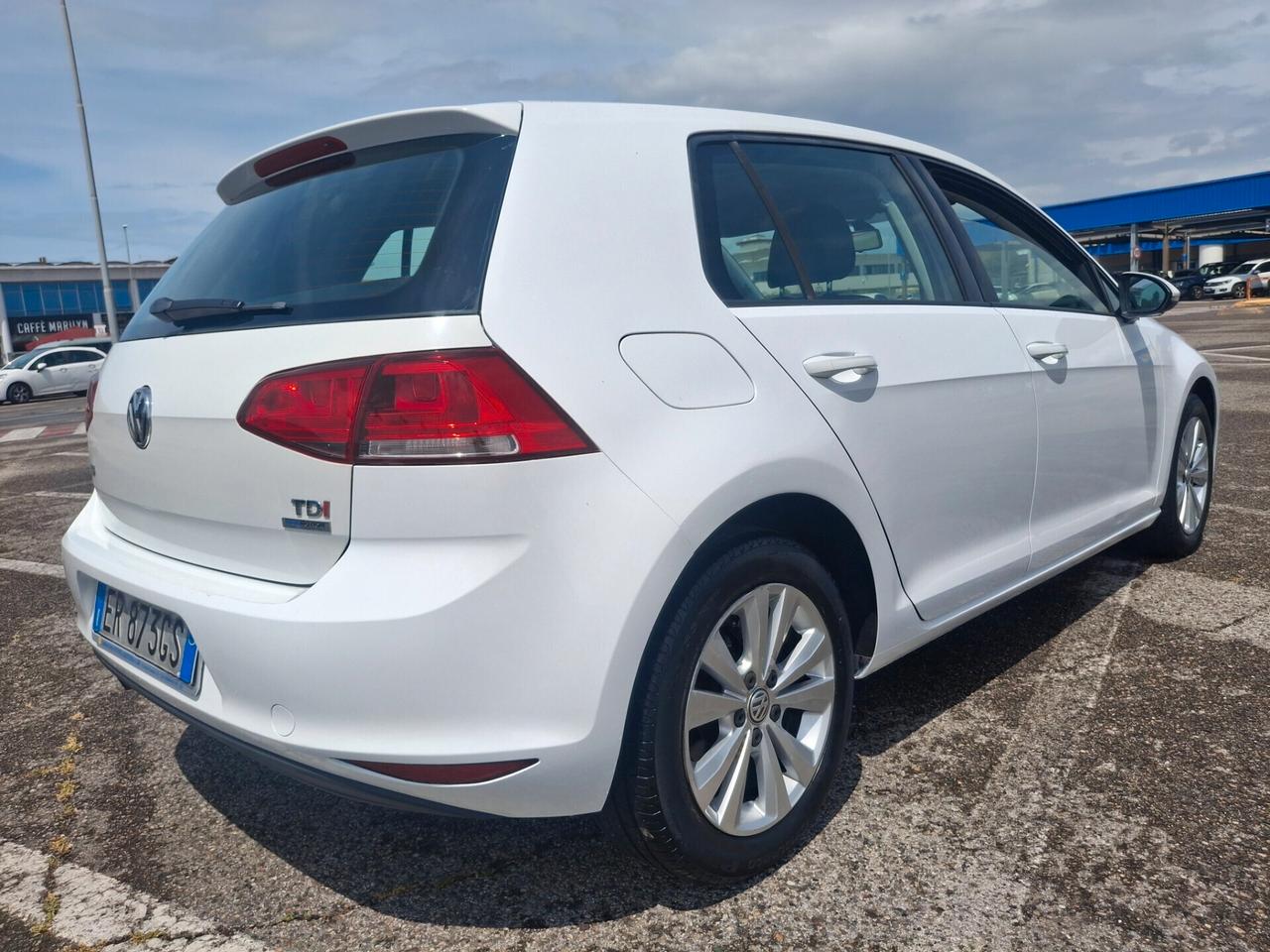 Volkswagen Golf 7--1.6 TDI 105cv. Highline BlueMotion Technology