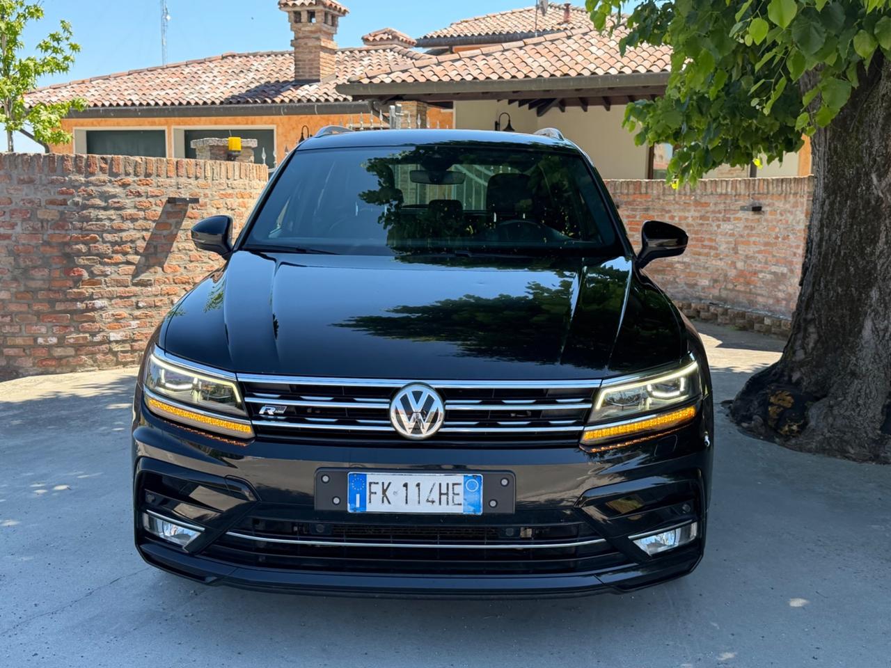 VW Tiguan 2.0 DSG 4MOTION Executive R-Line