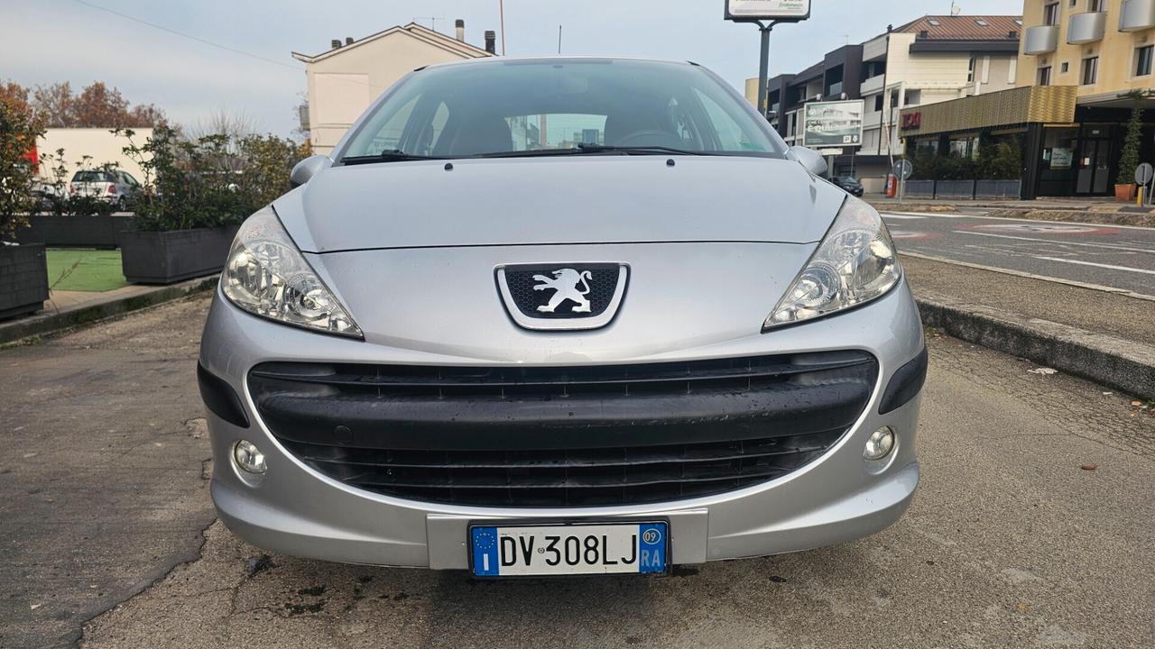 Peugeot 207 1.4 VTi 95CV 5p. XS