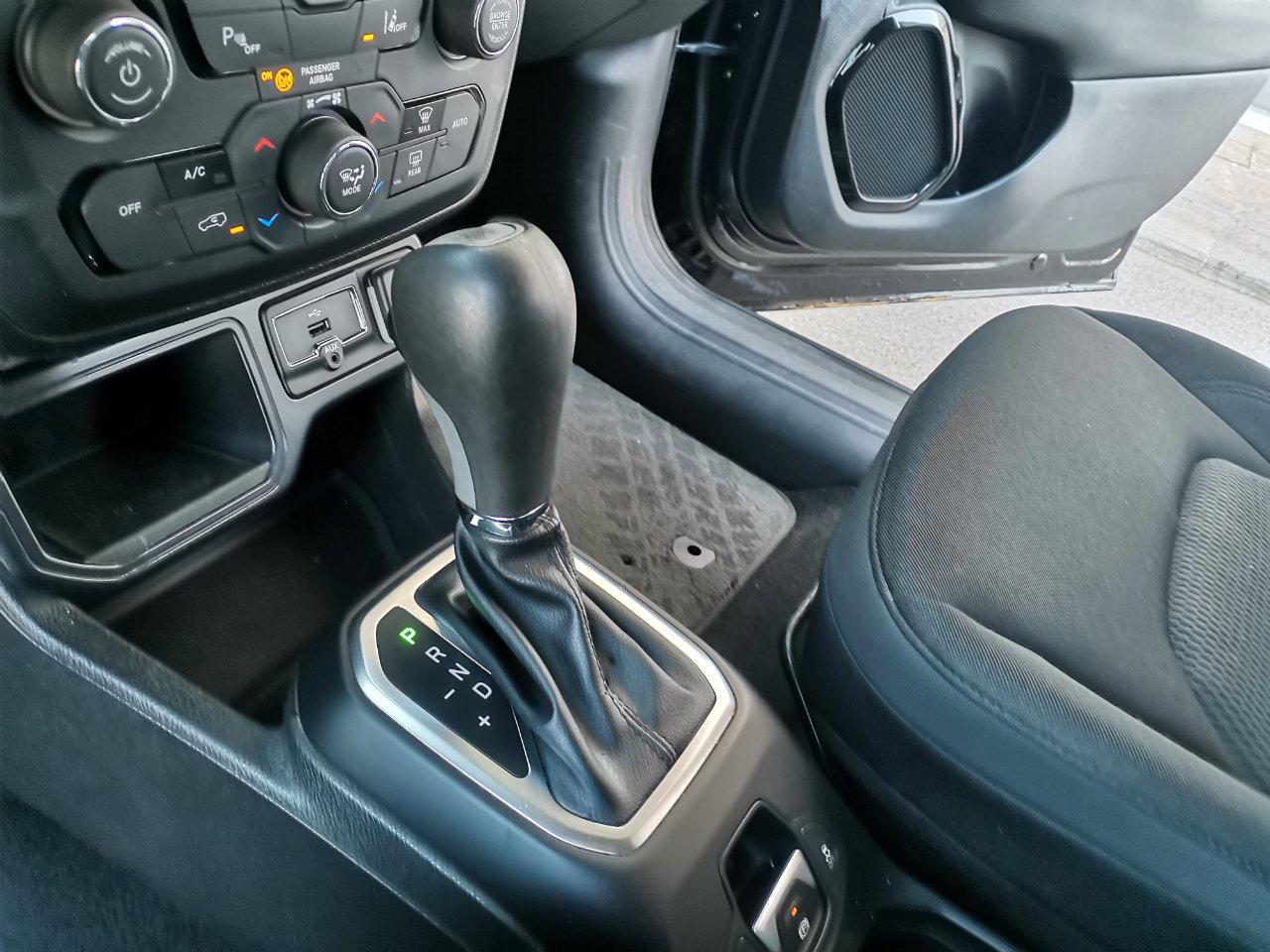 Jeep Renegade 1.6 mjt Night Eagle 120cv 4wd