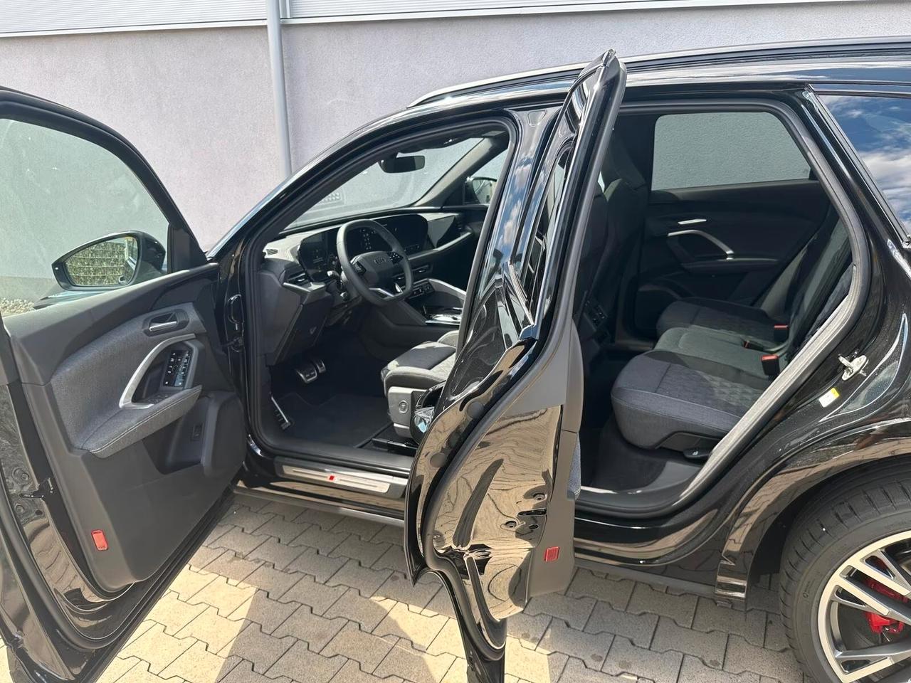 Audi Q5 40 TDI 204 CV quattro S tronic line PRONTA CONSEGNA