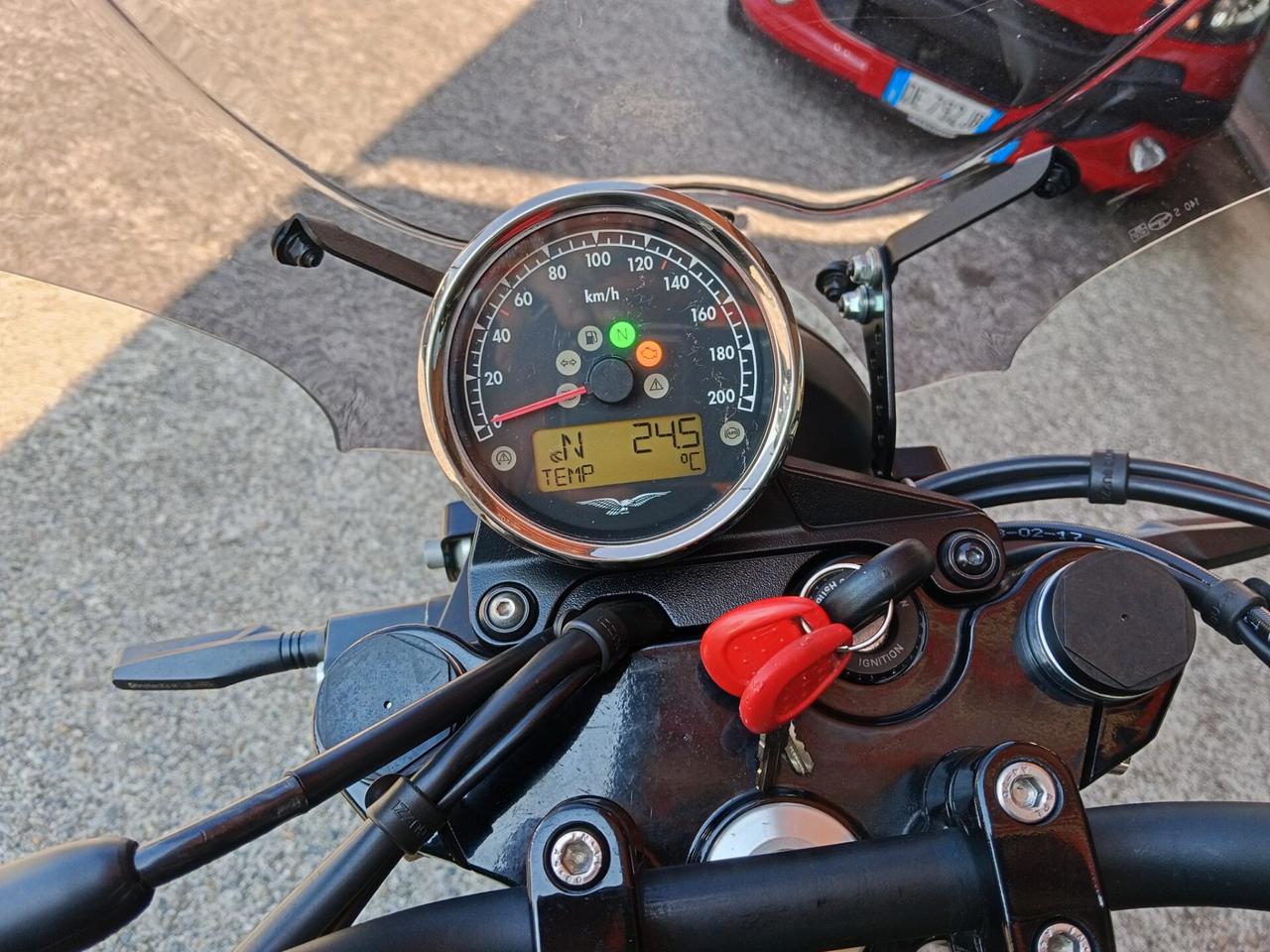 Moto Guzzi V7 III 750 Stone