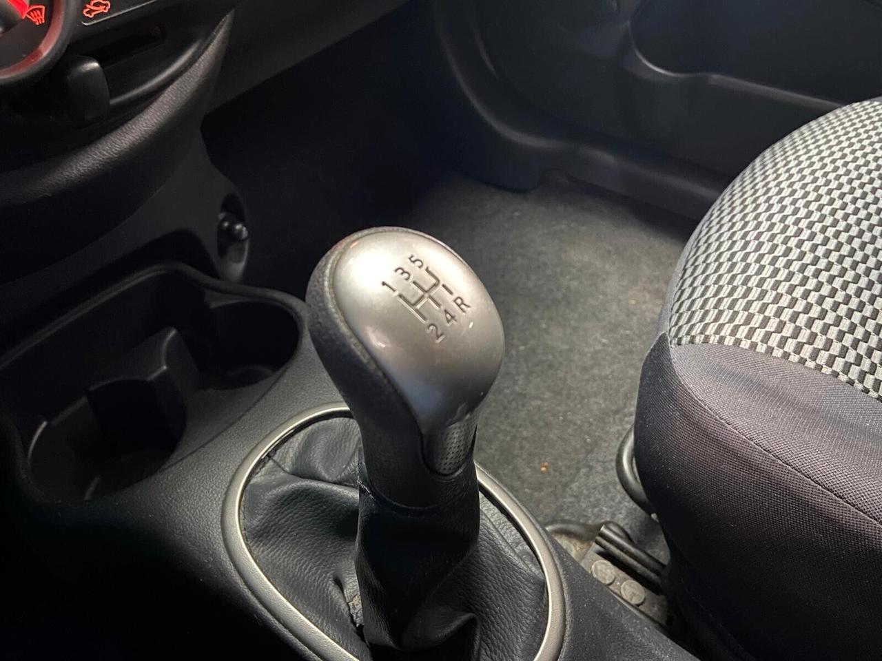 Nissan Micra 1.2 12V 5 porte Visia Young