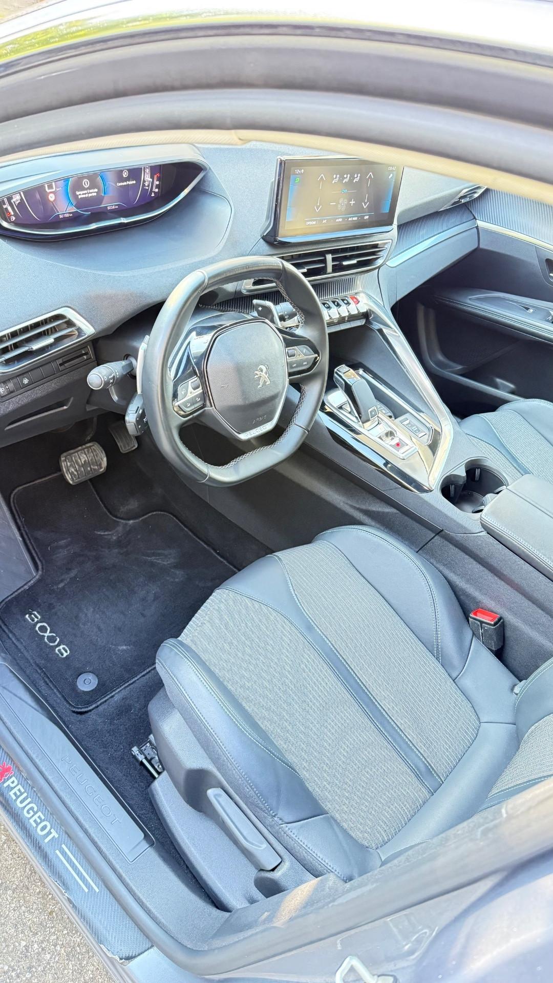 Peugeot 3008 BlueHDi 130 S&S EAT8 Allure Pack