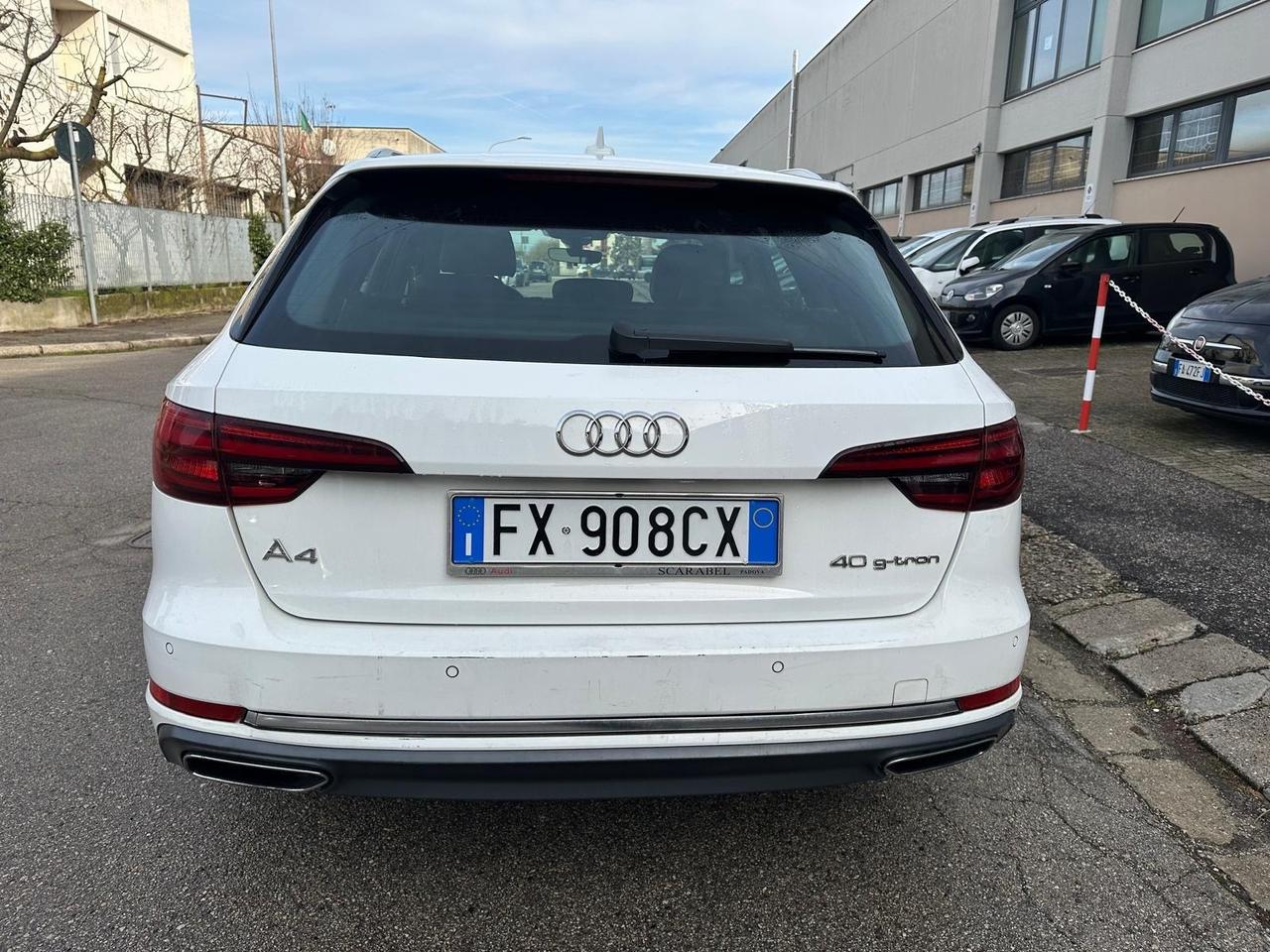 Audi A4 40 G-TRON S LINE EXPORT / COMMERCIANTI