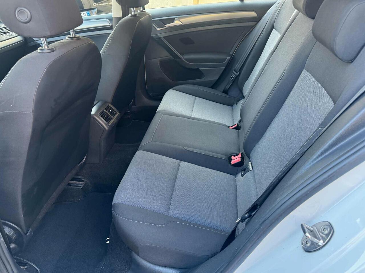 Volkswagen Golf 1.2 Benz/Metano Anno 2015