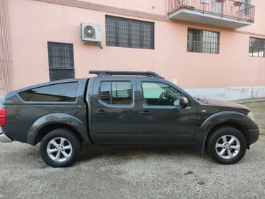 Nissan Navara 2.5 dCi 4p Double Cab LE