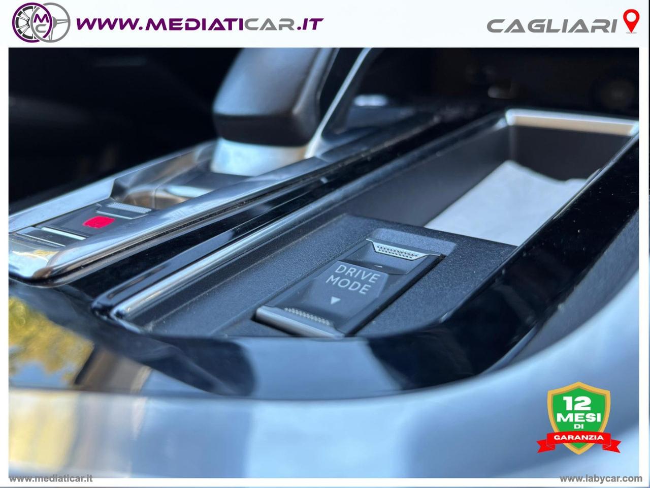 PEUGEOT 3008 Hybrid 225 e-EAT8 Allure Pack