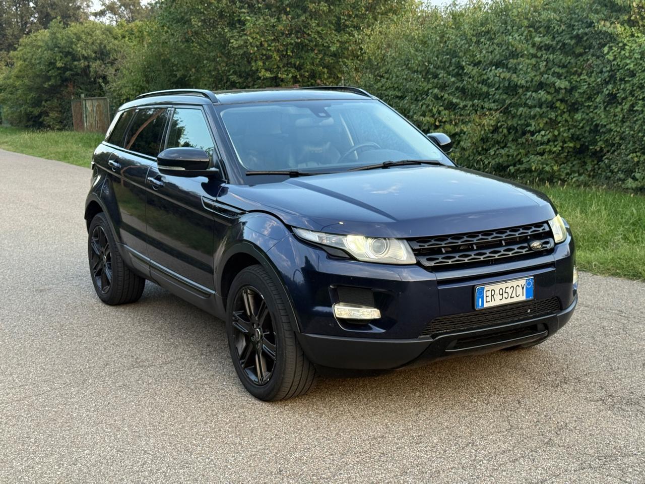 Land Rover Range Evoque 2.2 Sd4 5p. Pure