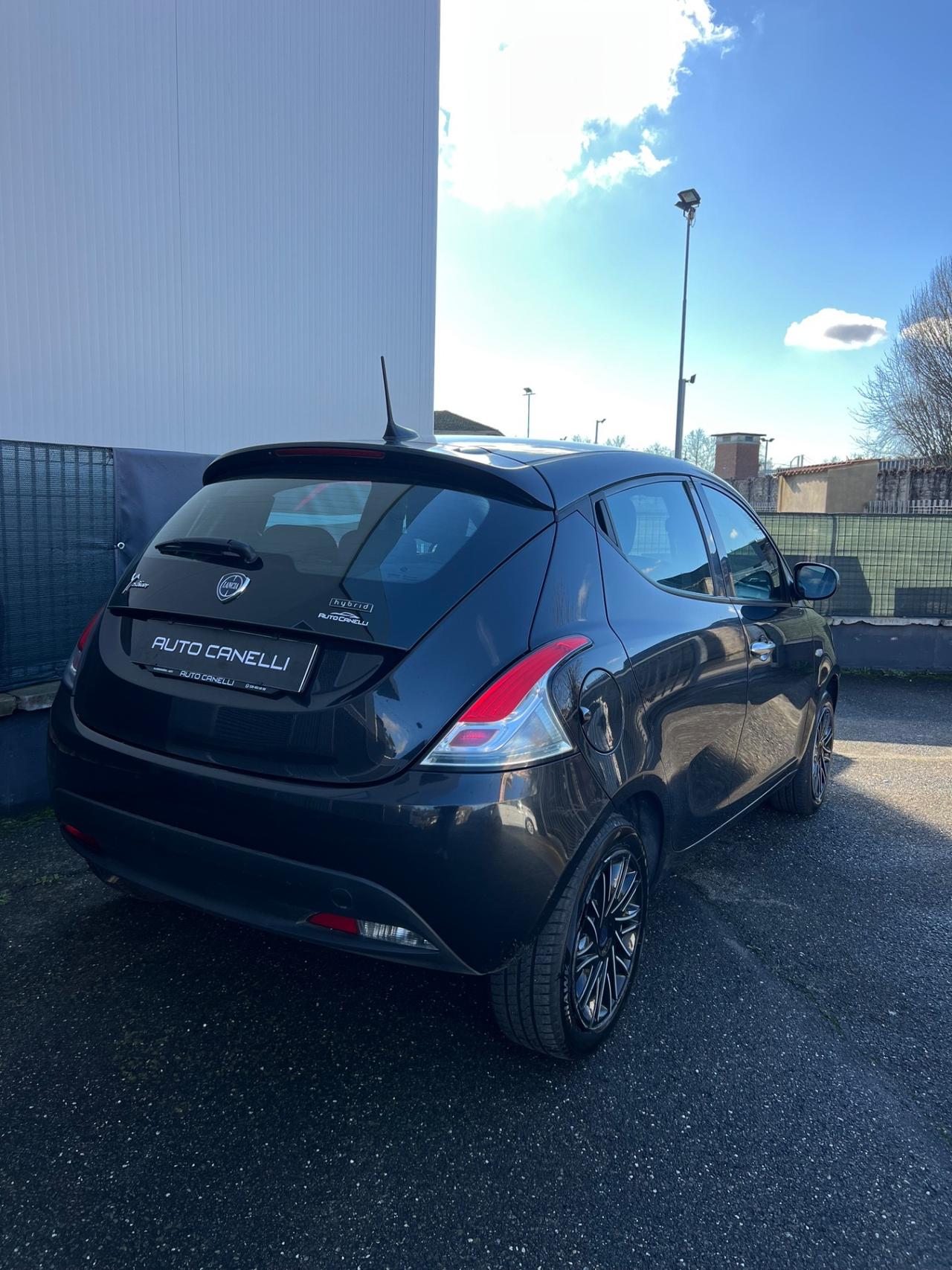 Lancia Ypsilon 1.0 FireFly 5 porte S&S Hybrid Silver Plus PREZZO REALE