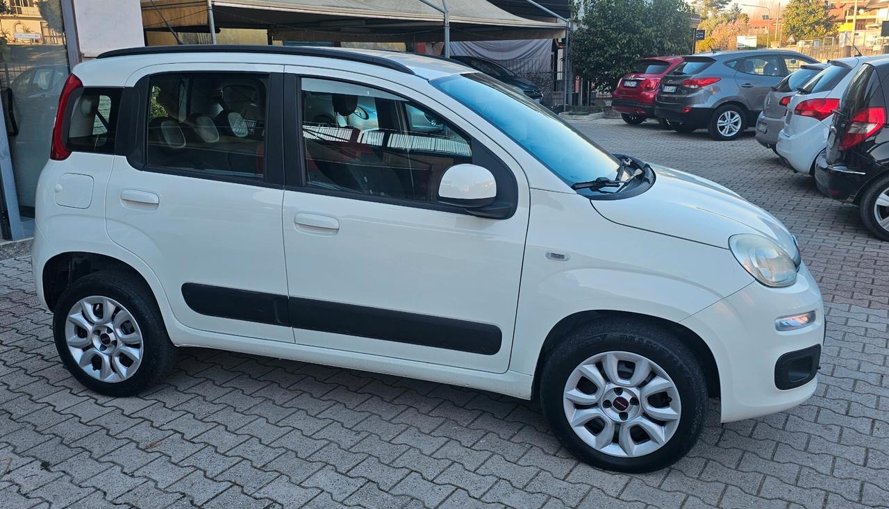 Fiat Panda 0.9 TwinAir Turbo Natural Power Lounge