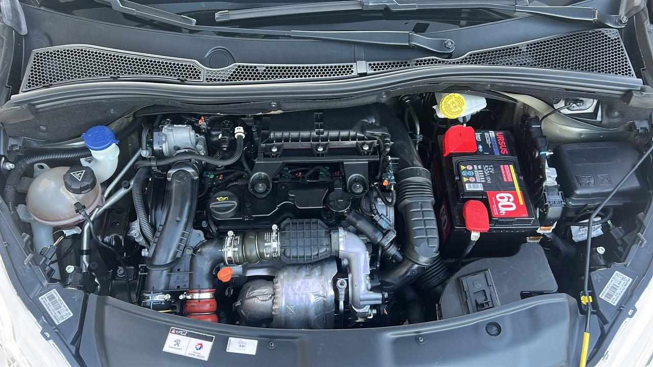 Peugeot 208 BlueHDi 75 5 porte Allure
