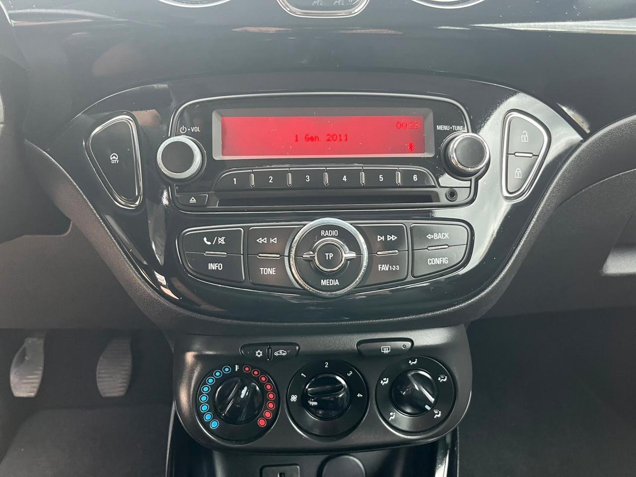 Opel Adam 1.2 70 CV 2015