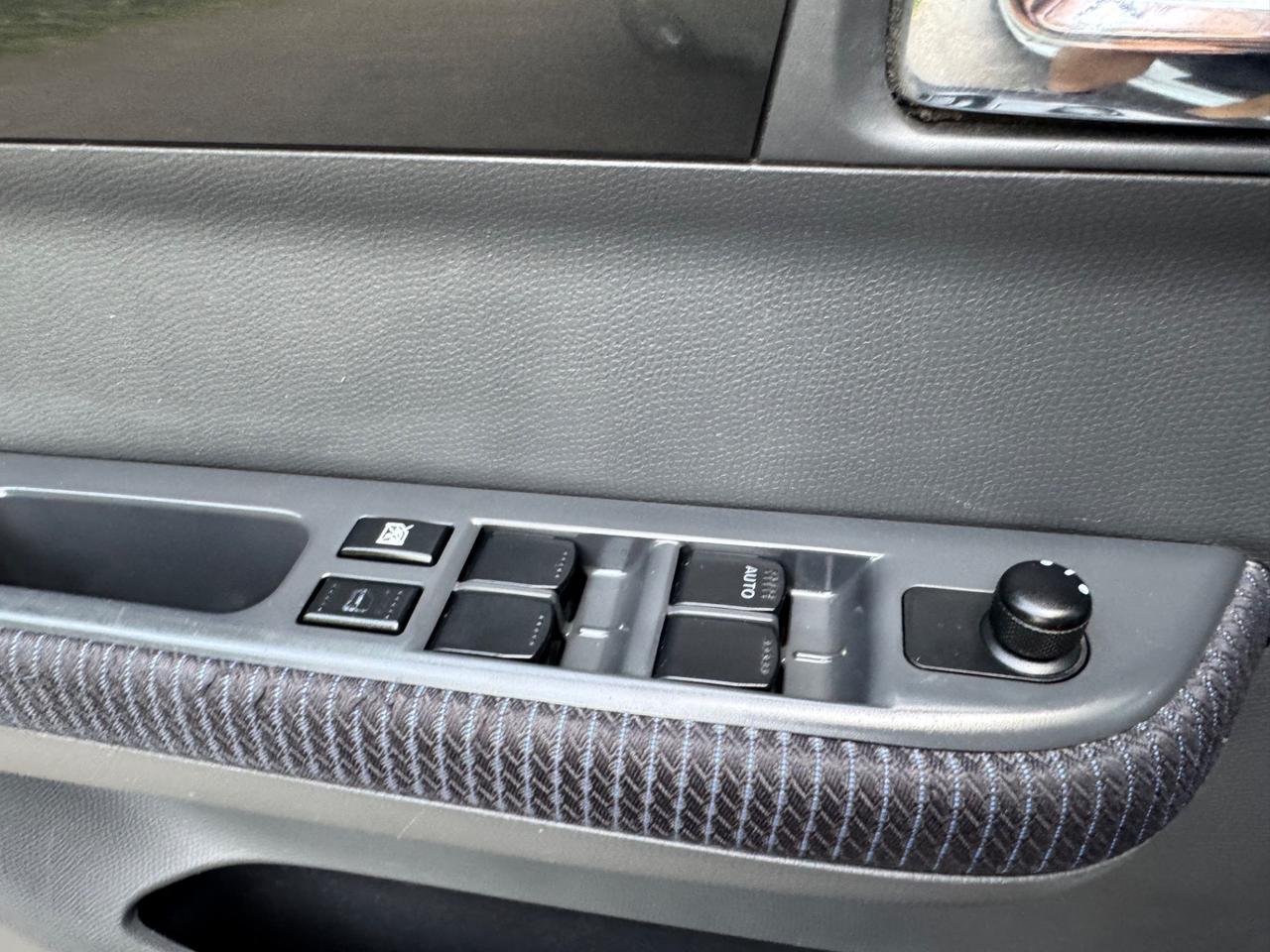 Suzuki Swift bianco perla idonea ai neopatentati