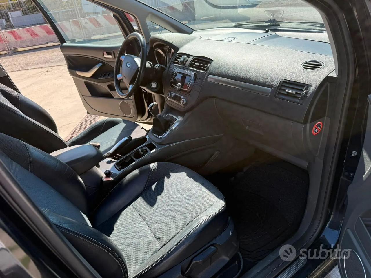 FORD C-MAX TITANIUM