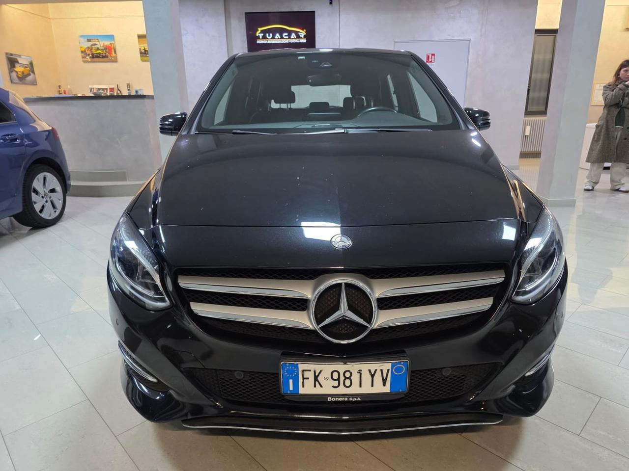 Mercedes-Benz B 200 Premium B 200 D