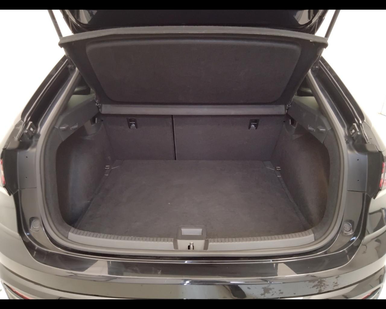 VOLKSWAGEN Taigo - Taigo 1.0 tsi R-Line 115cv dsg