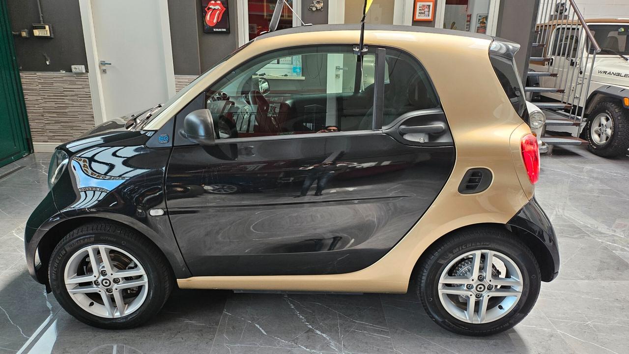 Smart ForTwo EQ Passion KM 9.000!!
