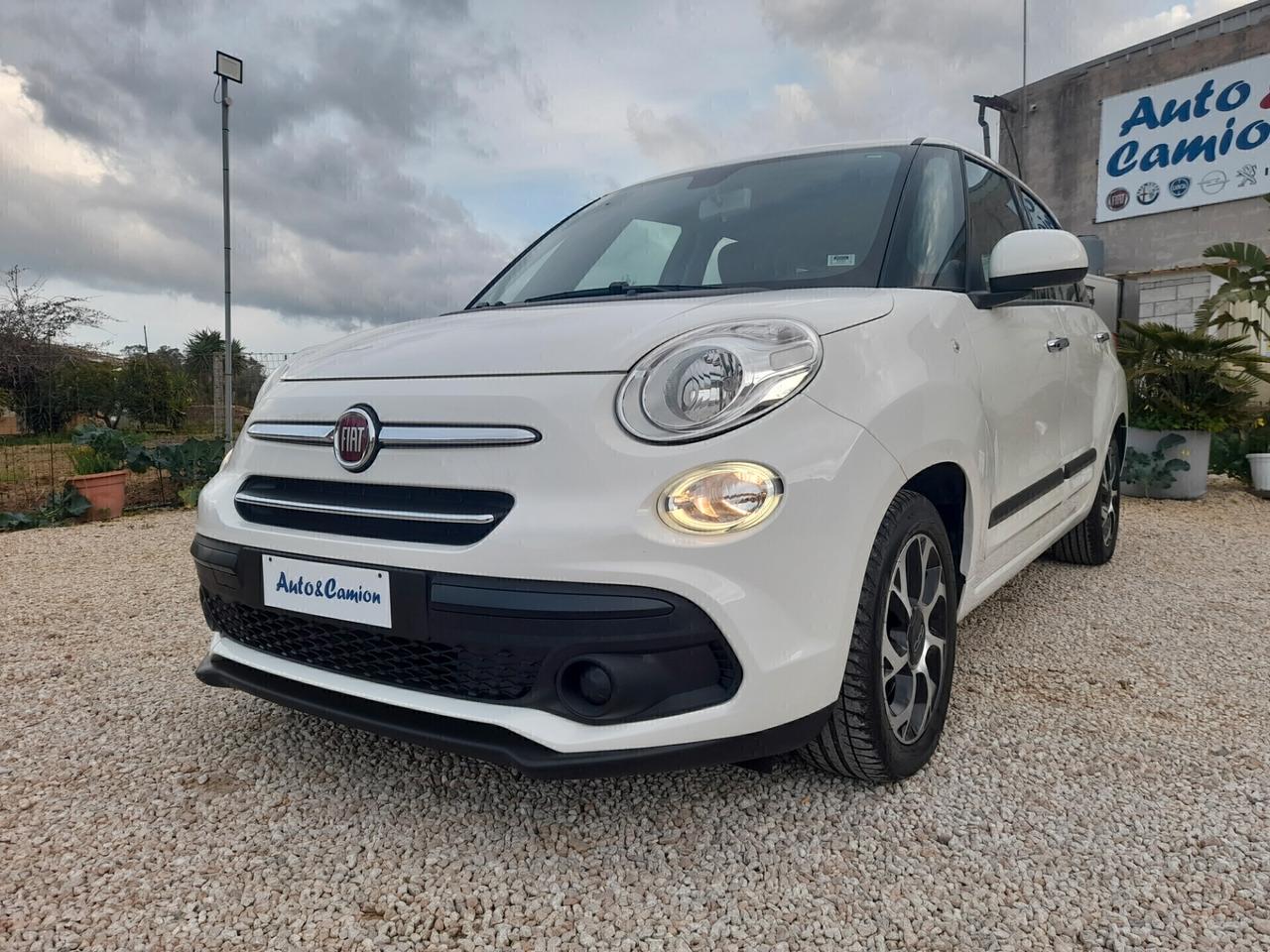 Fiat 500L 1.6 MJT 120 CV Lounge 7 POSTI