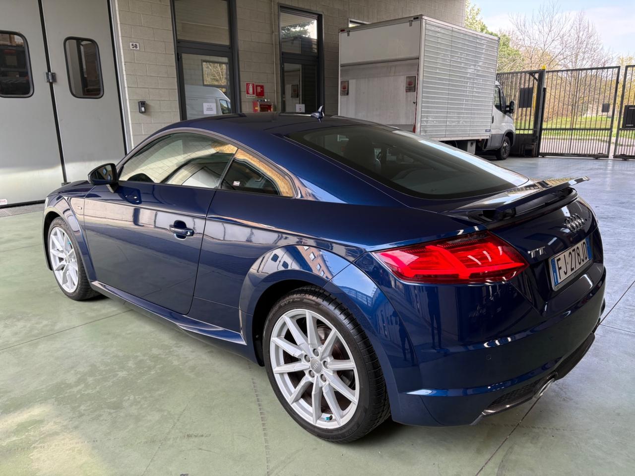 Audi TT Coupé 2.0 TDI ultra S line