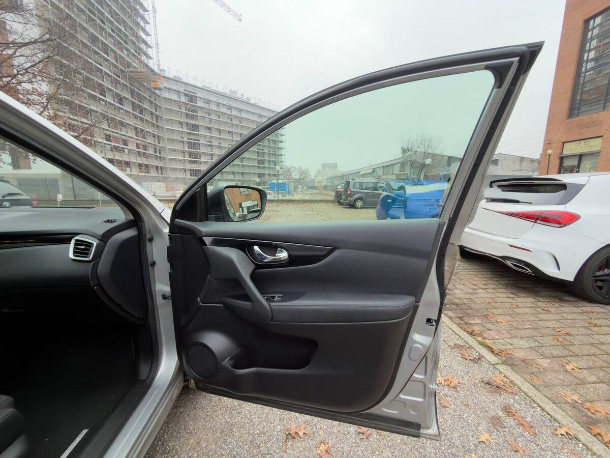 Nissan Qashqai 1.5 dci N-Connecta 115cv dct