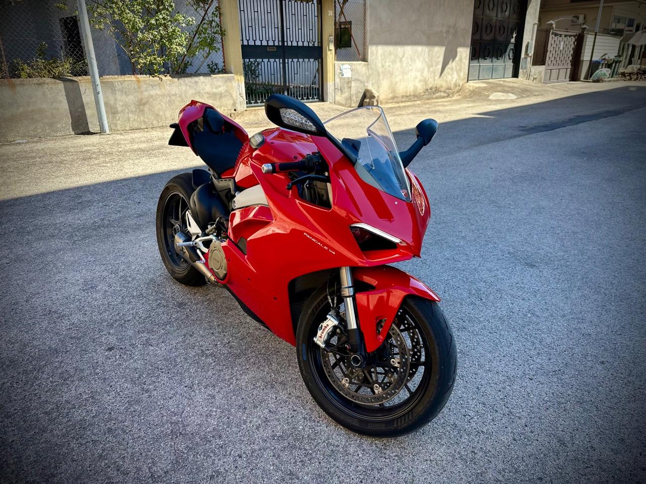 Ducati Panigale V4 Akrapovic