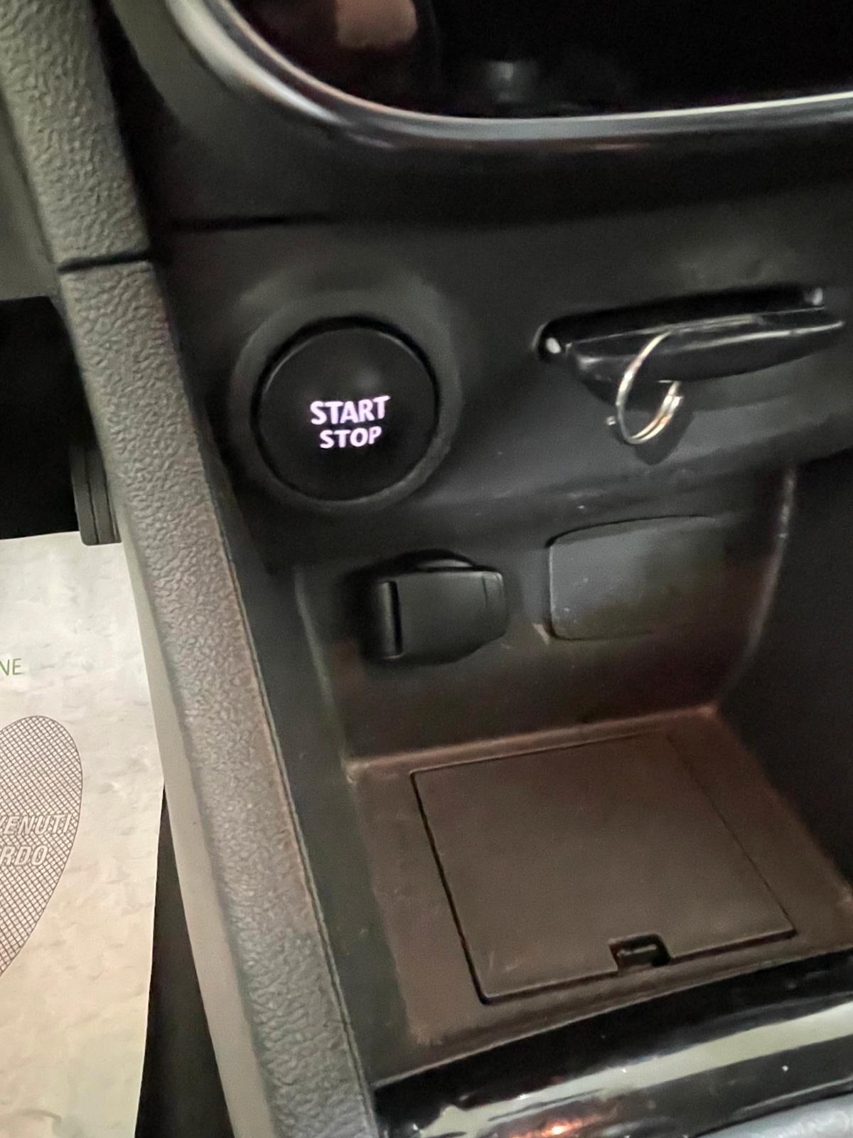 Renault Clio dCi 75 CV 5 porte LIFE (OK NEOPATENTATI)