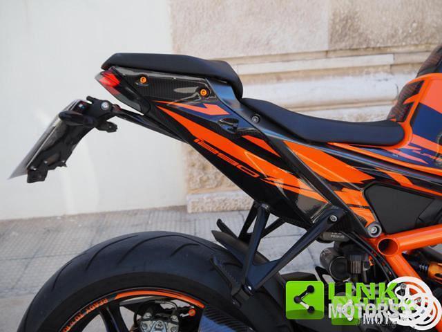 KTM 1290 Super Duke R Naked