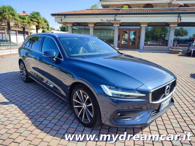 VOLVO V60 B4 (d) Geartronic Momentum Business Pro