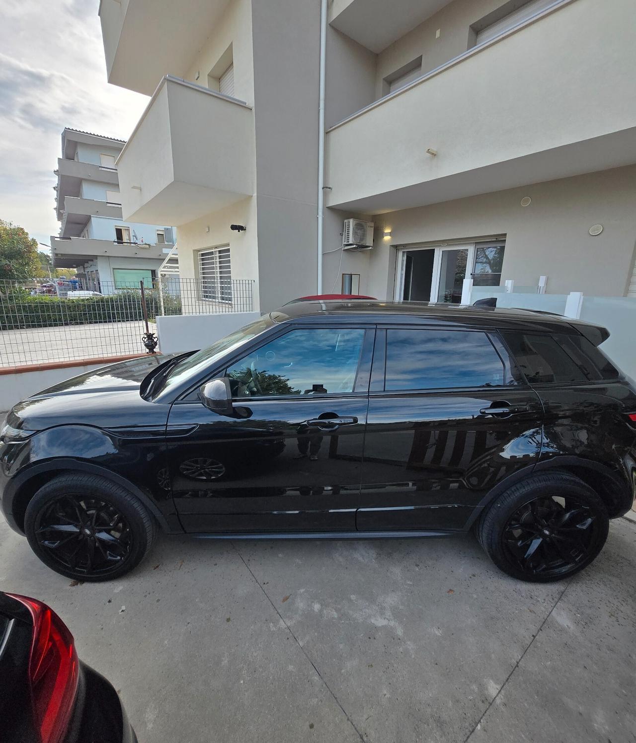 Range Rover Evoque 2.0 180cv Black Friday 2025