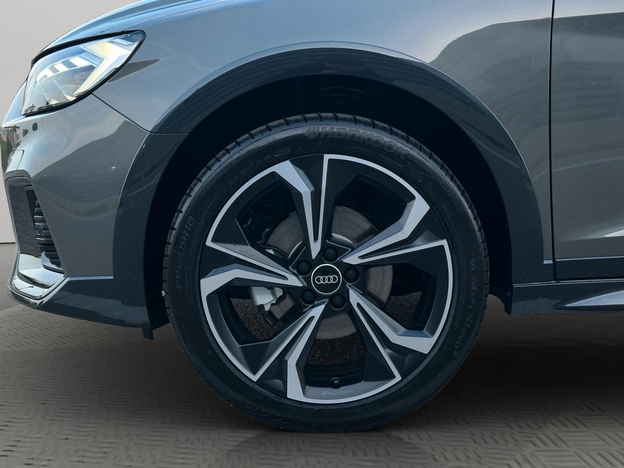 Audi A1 allstreet 30 TFSI S tronic Identity Contrast