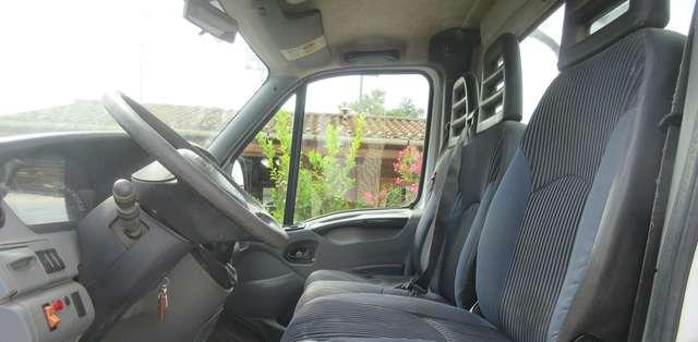 Iveco Daily 35C15 3.0cc 145cv CASSONE FISSO E GRU