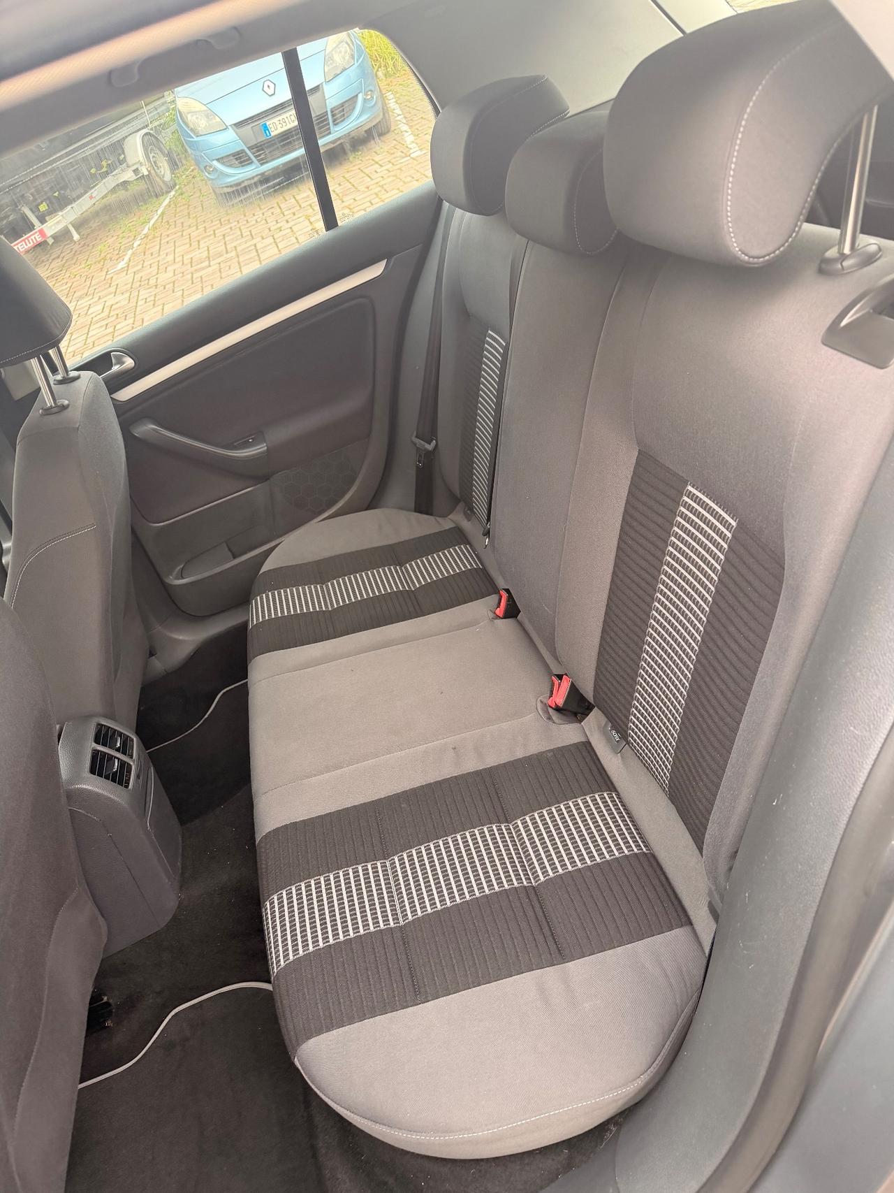 Volkswagen Golf 1.9 TDI DPF 5p. Comfort. BlueMot.