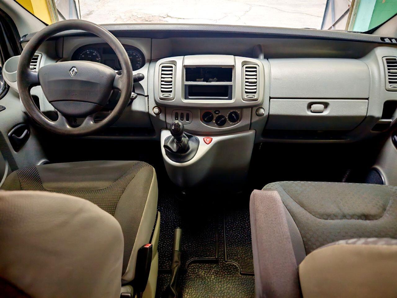 Renault Trafic 8 Posti 2.0 DCi Passenger