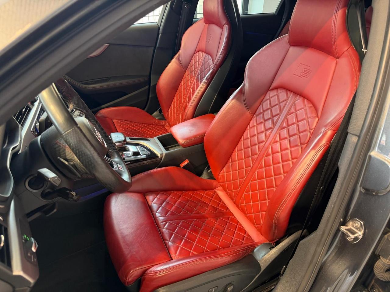 Audi A4 Avant 45 TDI quattro tiptronic S line edition