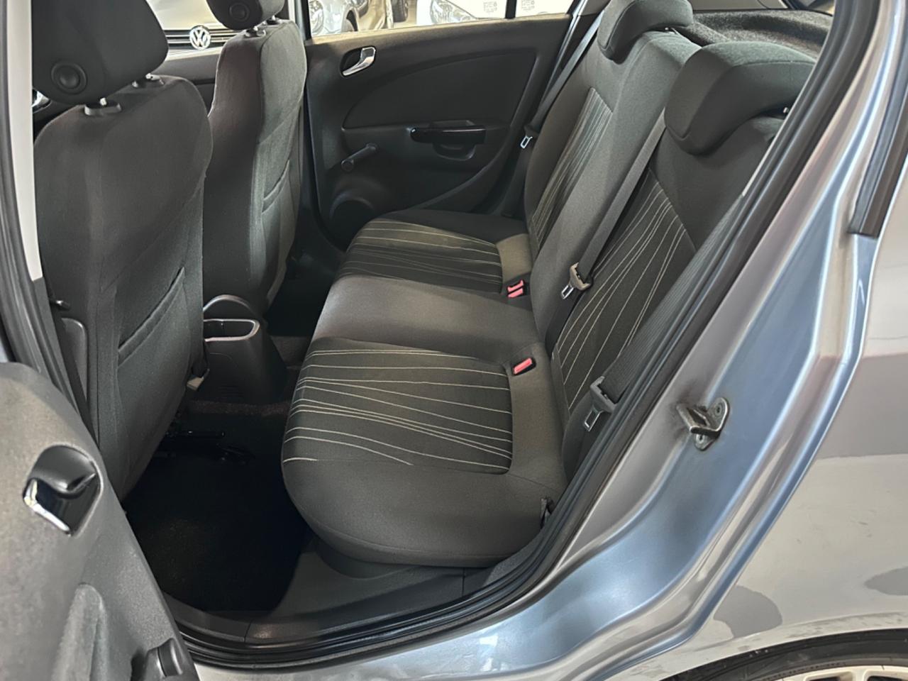 Opel Corsa 1.2 5 porte Enjoy