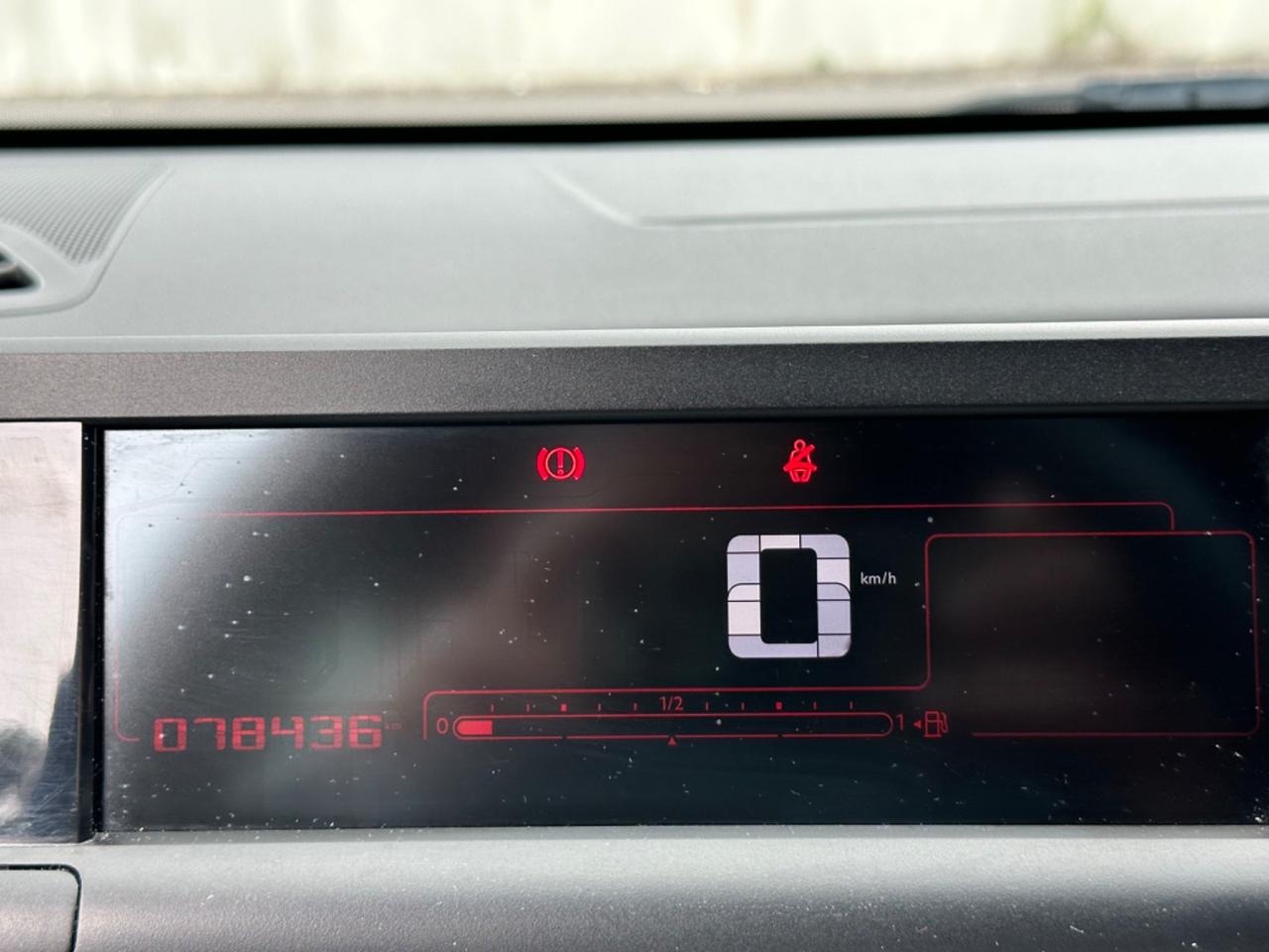 Citroen C4 Cactus BlueHDi 100 Rip Curl