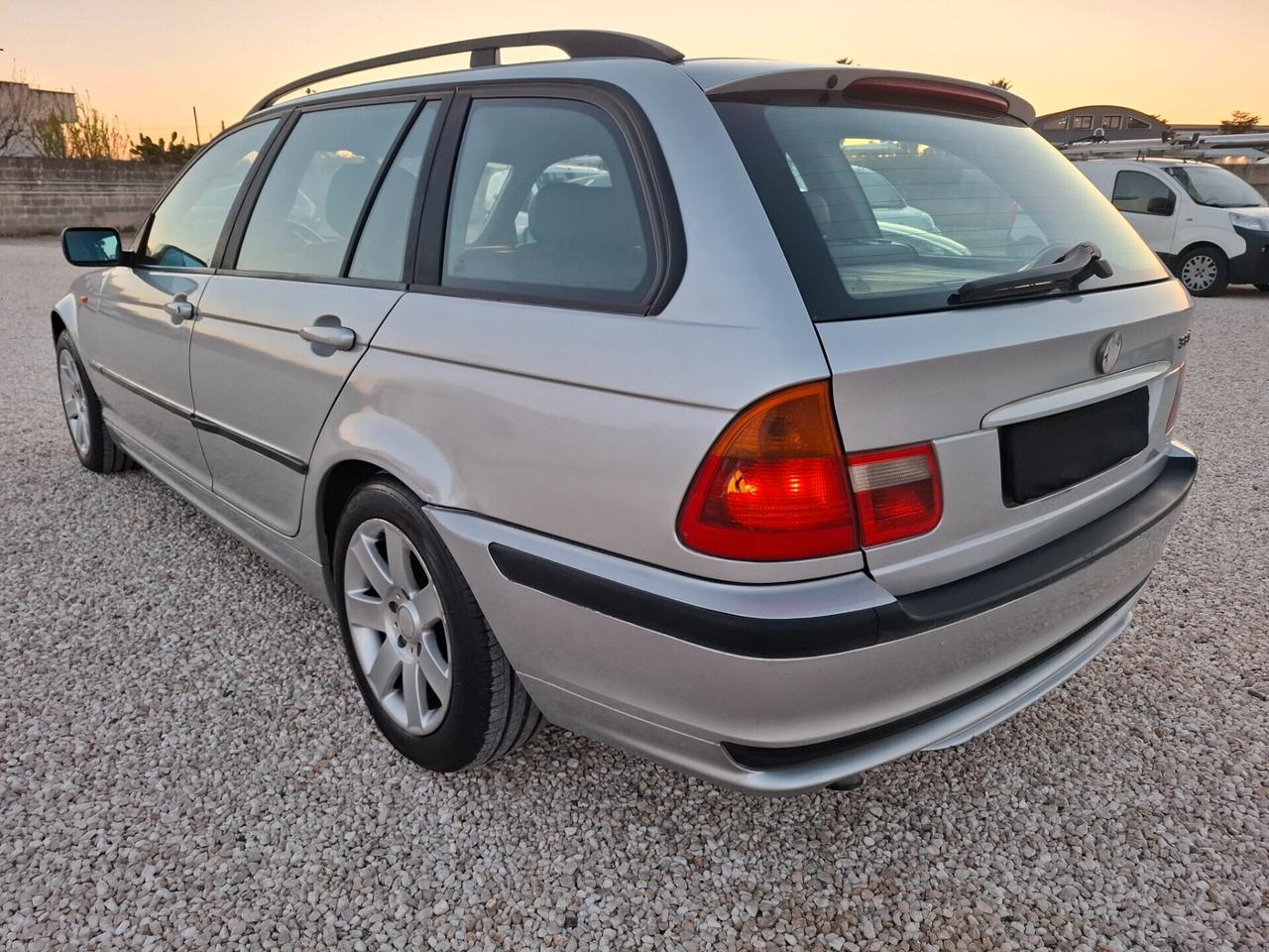 Bmw 320 320d Touring Futura *PELLE-CERCHI IN LEGA*