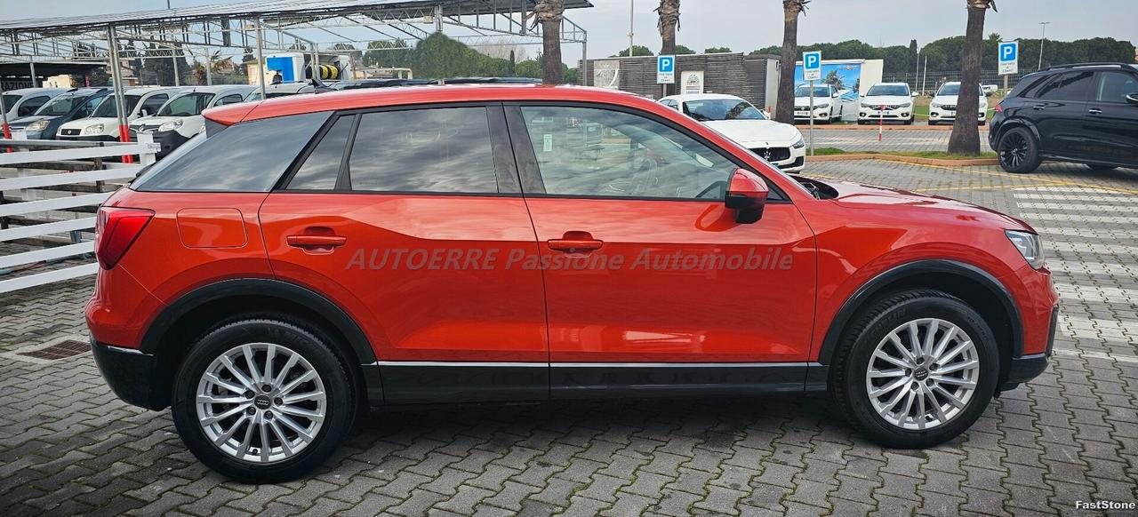 Audi Q2 40 TFSI quattro S tronic Business