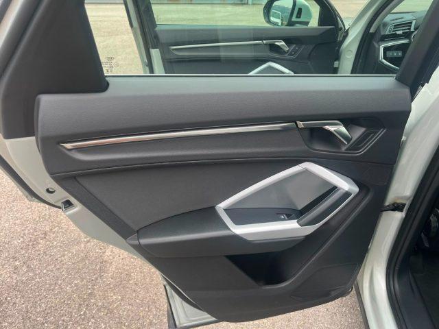 AUDI Q3 SPB 35 TDI S line edition