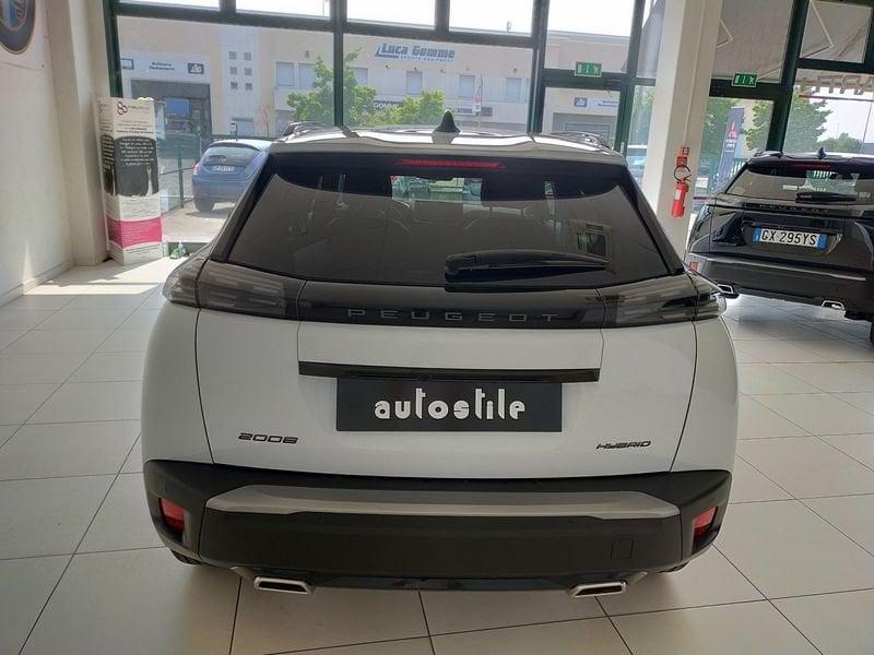 Peugeot 2008 Hybrid 136 e-DCS6 Allure + Vision & Drive KM0
