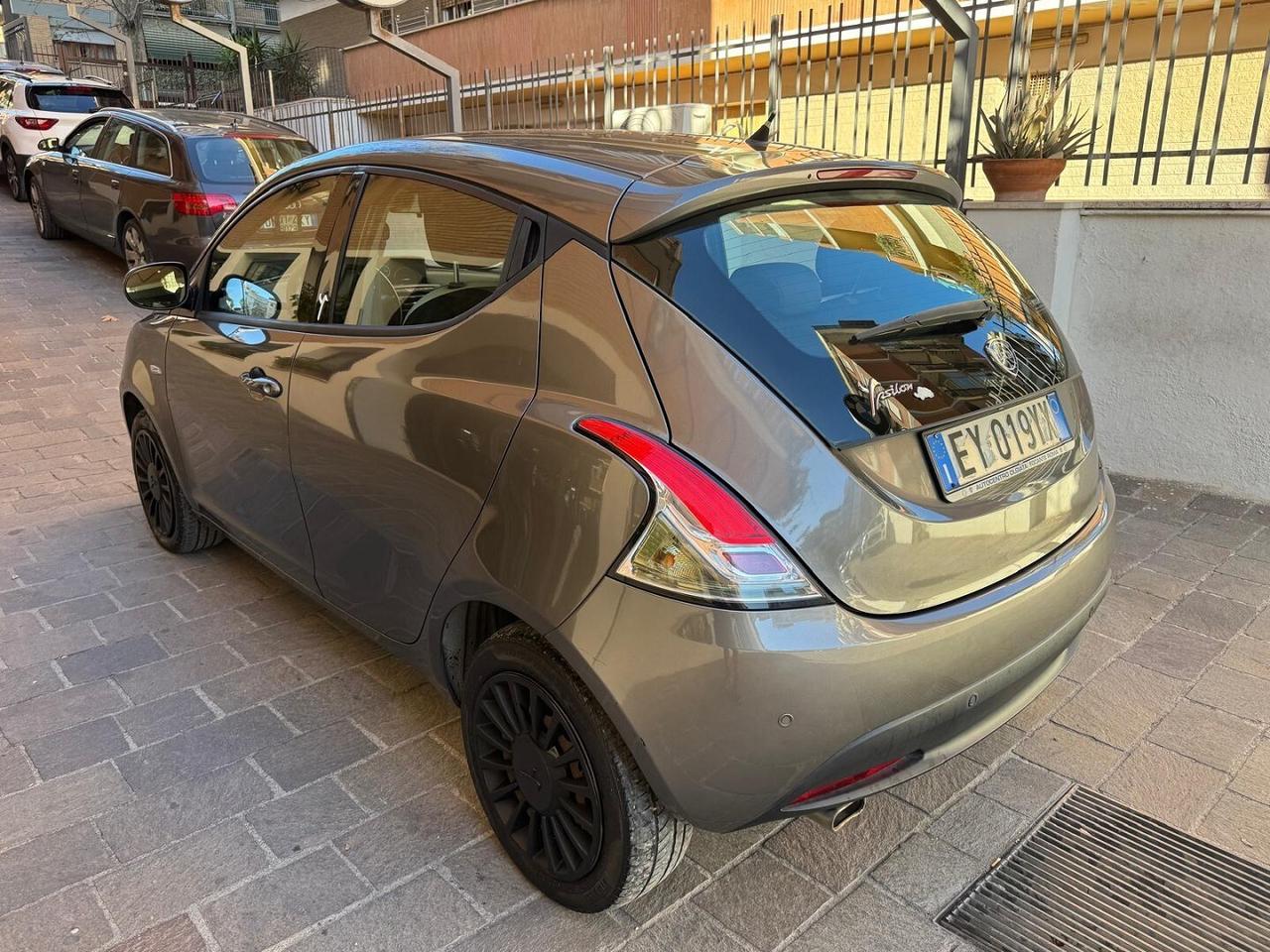 LANCIA Ypsilon 1.2 69CV 5 porte Ecochic Elefantino