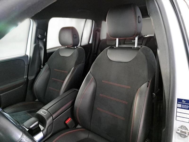 MERCEDES-BENZ GLB 200 d Automatic Premium