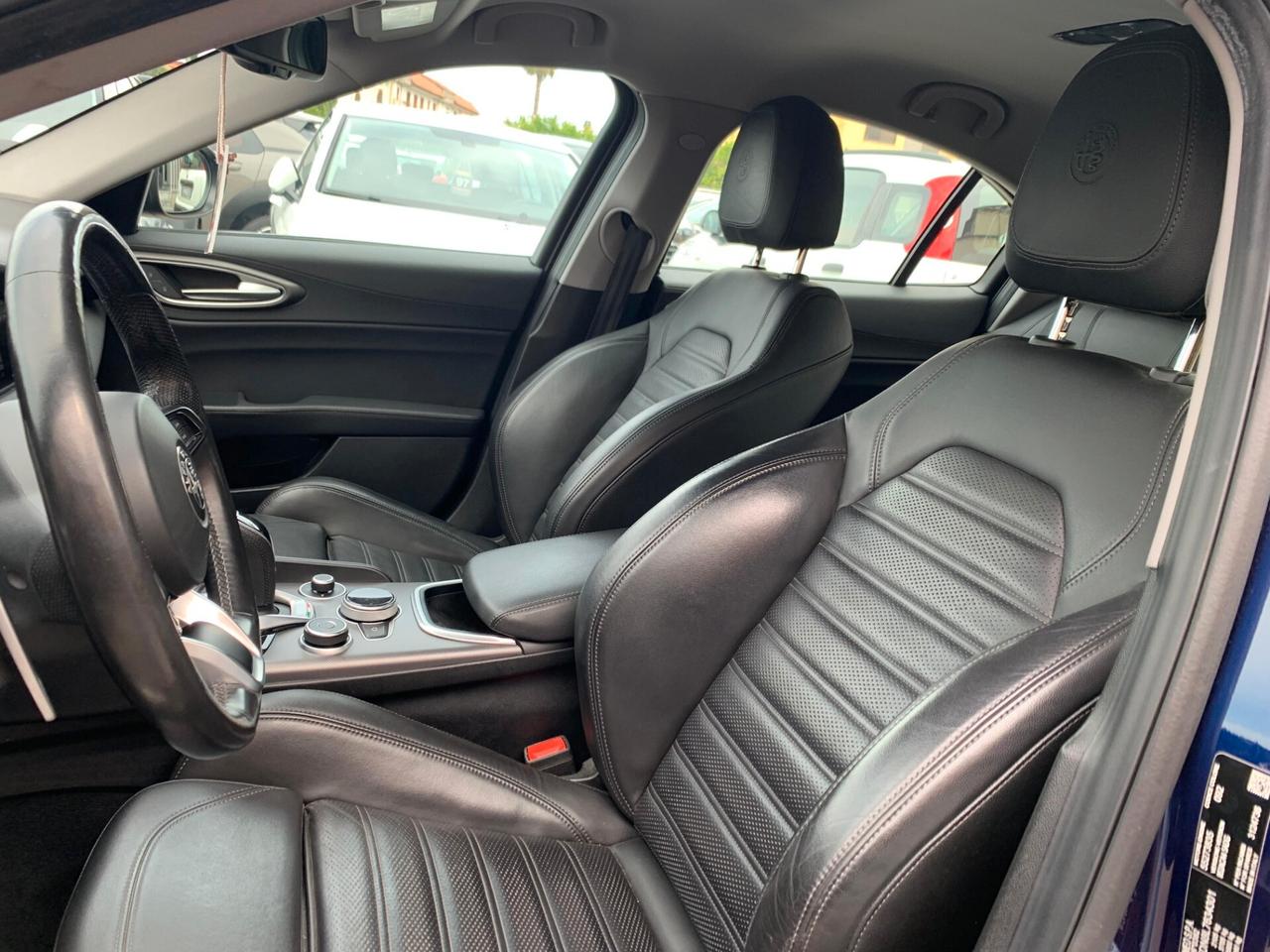Alfa Romeo Giulia 2.0 Turbo 280 CV AT8 AWD Q4 Veloce