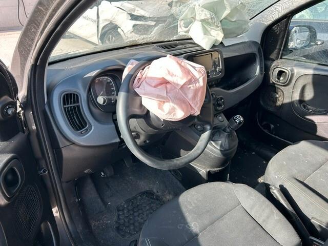 Fiat Panda 2023 Hybrid sinistrata incidentata