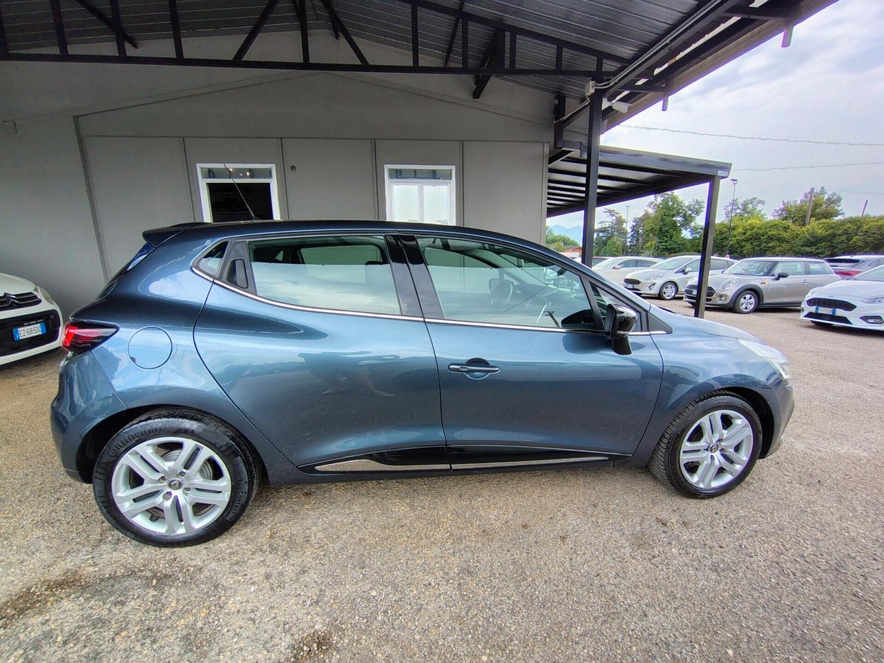 Renault Clio TCe 12V 90 CV 5 porte Moschino Life